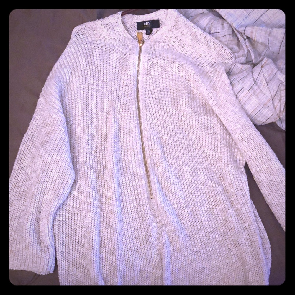 3/4 sleeve cream sweater